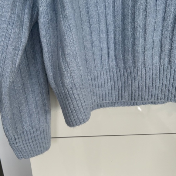 Sky Blue Rolled neck Cable Sweater Never Worn - Picture 2 of 6